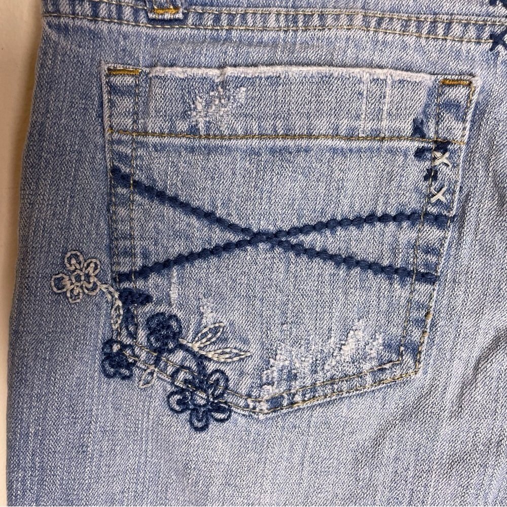 Vintage Y2K capris  Embroidered  size 5/6 boho gypsy cotton spandex blend floral - Picture 7 of 12